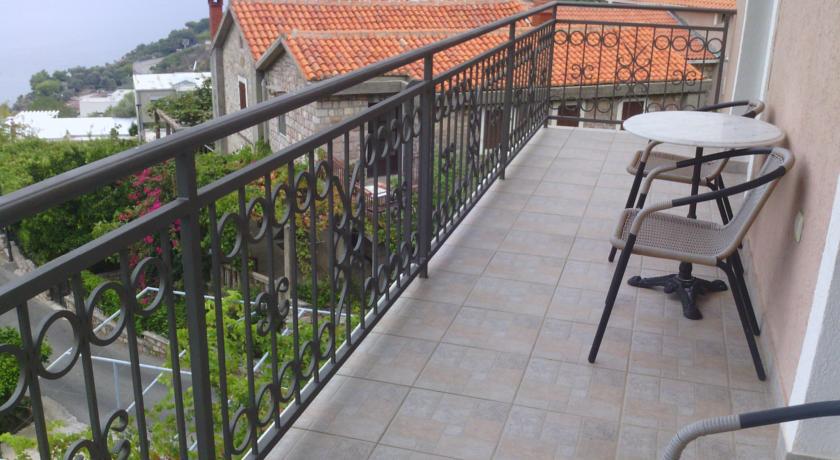 Apartments Mitrovic Podlicak سفيتي ستيفان الغرفة الصورة