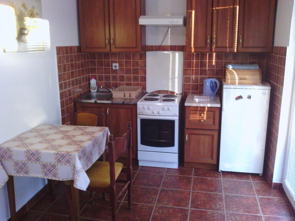 Apartments Mitrovic Podlicak سفيتي ستيفان المظهر الخارجي الصورة