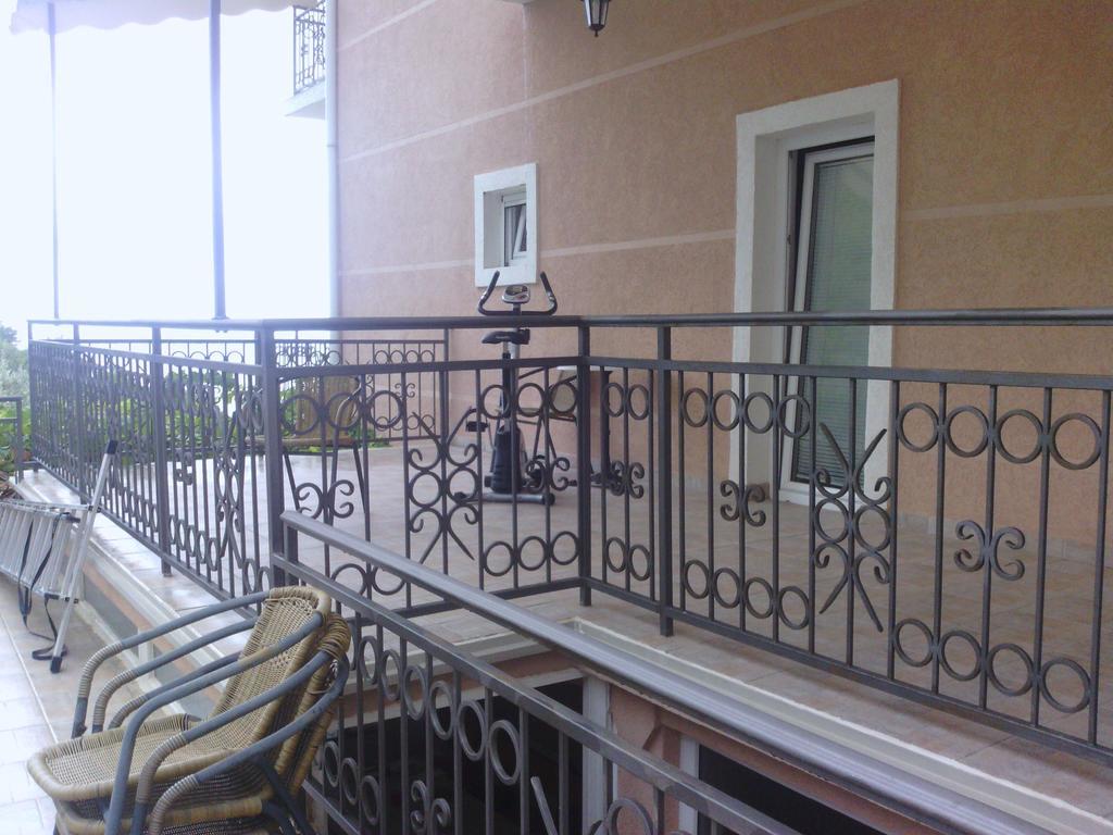 Apartments Mitrovic Podlicak سفيتي ستيفان المظهر الخارجي الصورة