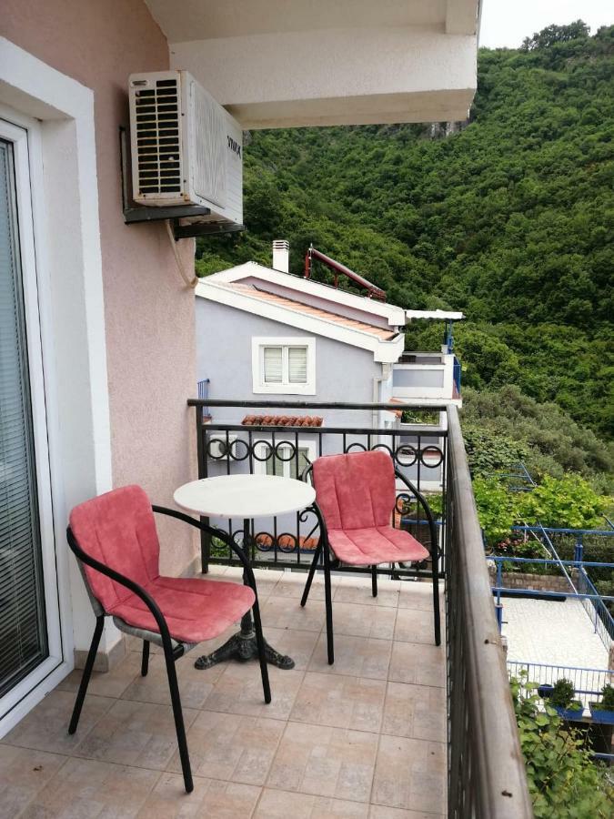 Apartments Mitrovic Podlicak سفيتي ستيفان المظهر الخارجي الصورة