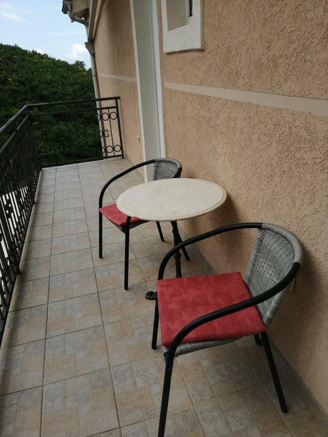Apartments Mitrovic Podlicak سفيتي ستيفان المظهر الخارجي الصورة